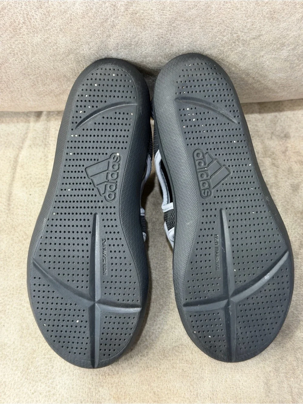 adidas Altaventure 3.0 Kids Water Shoes Size 2 Black Grey JP5747